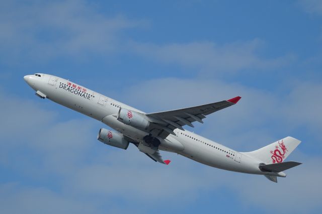 Airbus A330-300 (B-HLA)