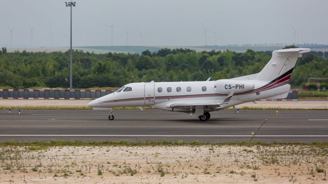 Embraer Legacy 550 (CS-PHI)