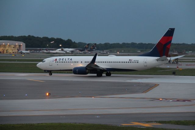 Boeing 737-800 (N3768) - DL2853 to JAX (July 31st, 2023)