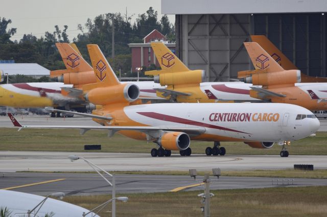 Boeing MD-11 (N987AR)