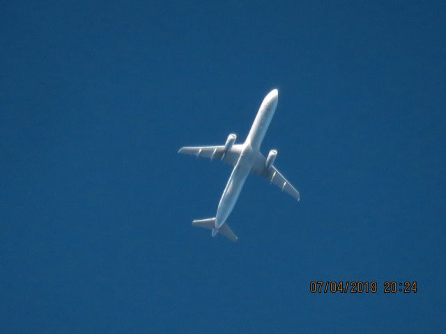 Airbus A321 (N540UW)