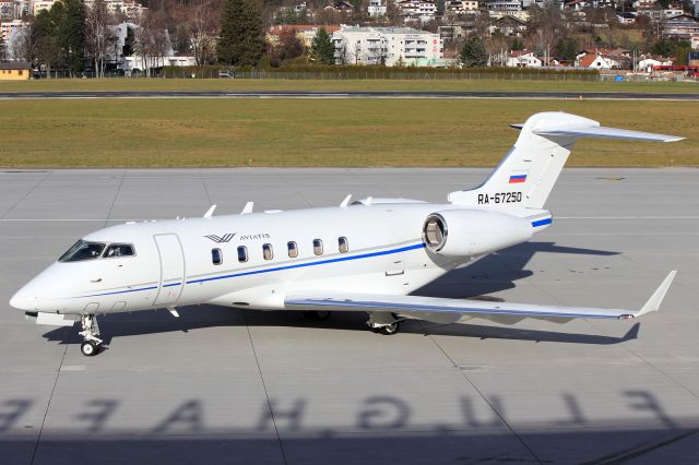 Bombardier Challenger 300 (RA-67250)