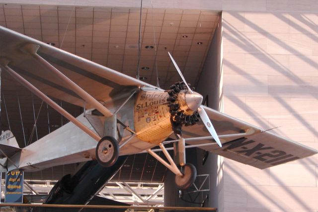 Piper Cherokee (N211) - Spirit of St Louis on display at the National Air and Space Museum in Washington DC (2/16/09)