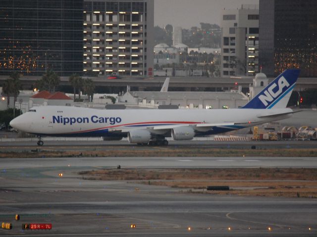 BOEING 747-8 (JA13KZ) - The brand new 747-8F of NCA departs KLAX in early light!