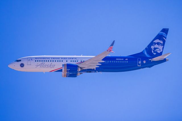 Boeing 737 MAX 8 (N806AK) - 2024SEP28 Alaska Airlines Captain and former Blue Angels pilot Larry Packer final flight after 20 years of flying with Alaska.