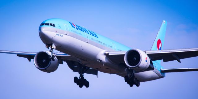 BOEING 777-300 (HL8011) - ICN 4-2-2024