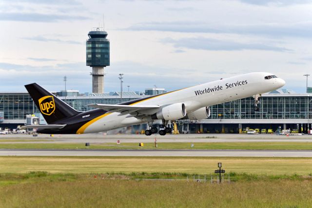 Boeing 757-200 (N418UP)