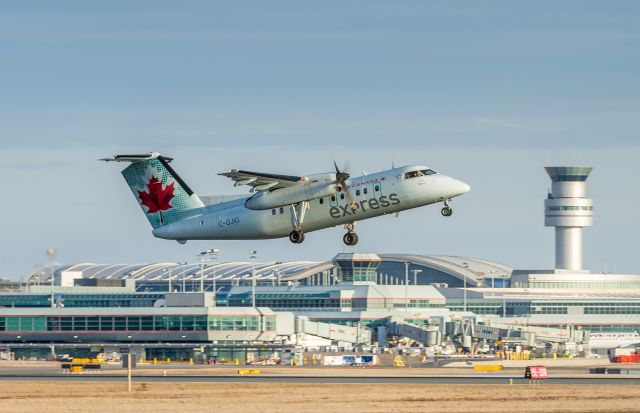 de Havilland Dash 8-100 (C-GJIG)