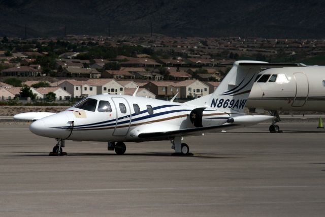 Eclipse 500 (N869AW) - Seen here on 08-Apr-14 departed for KGEG next day.