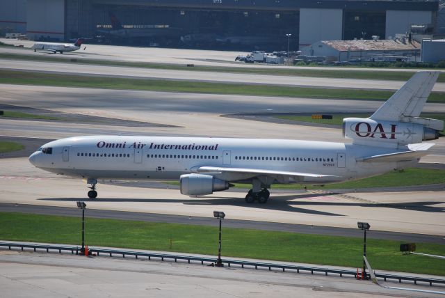 McDonnell Douglas DC-10 (N720AX) - 8/22/09