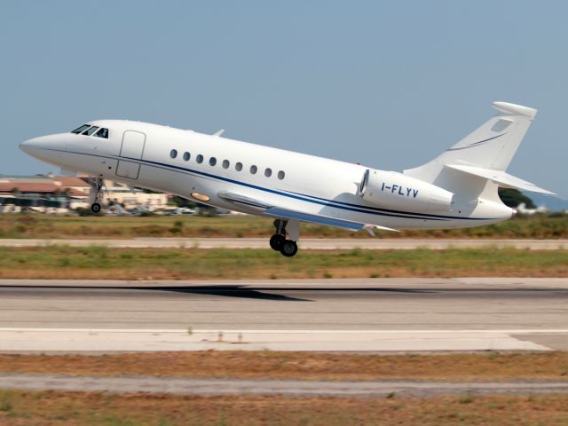 Dassault Falcon 2000 (I-FLYV)