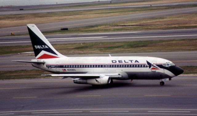 Boeing 737-200 (N369DL) - From April 1999