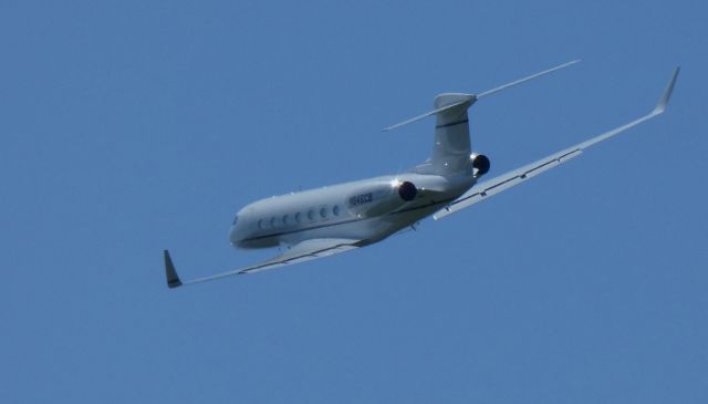 Gulfstream Aerospace Gulfstream G650 (N846CB) - Shortly after departure is this 2017 Gulfstream 650ER in the Spring of 2020.