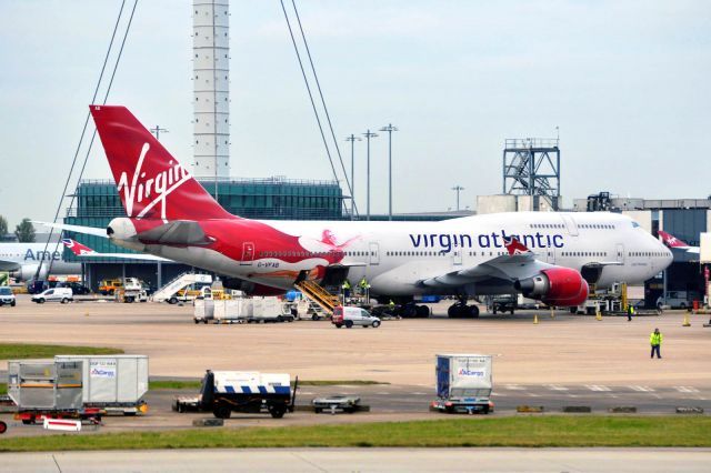 Boeing 747-400 (G-VFAB)