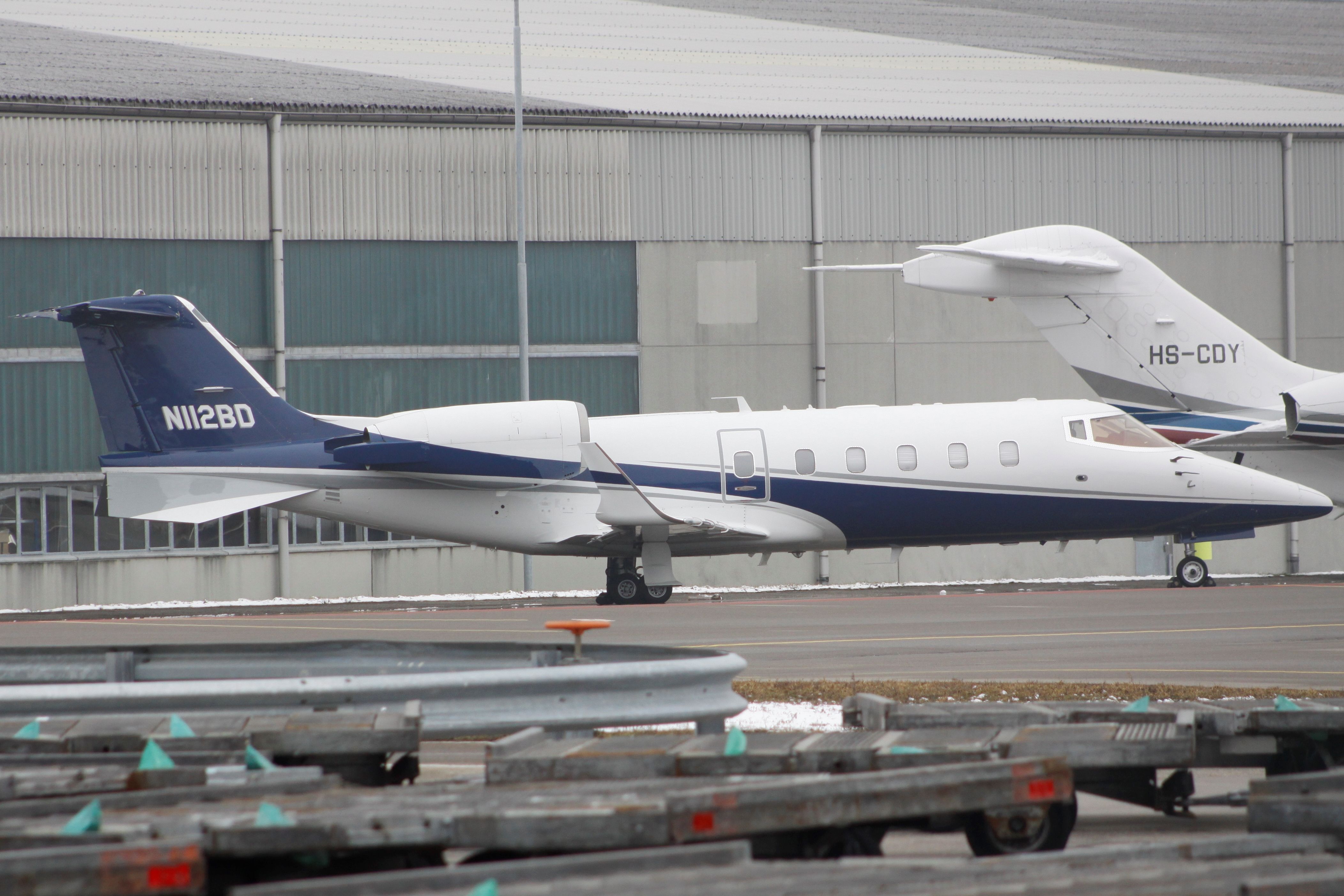 Learjet 60 (N112BD)