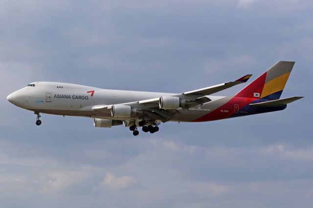 Boeing 747-400 (HL7420)