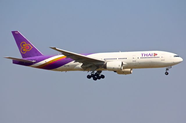 Boeing 777-200 (HS-TJD)