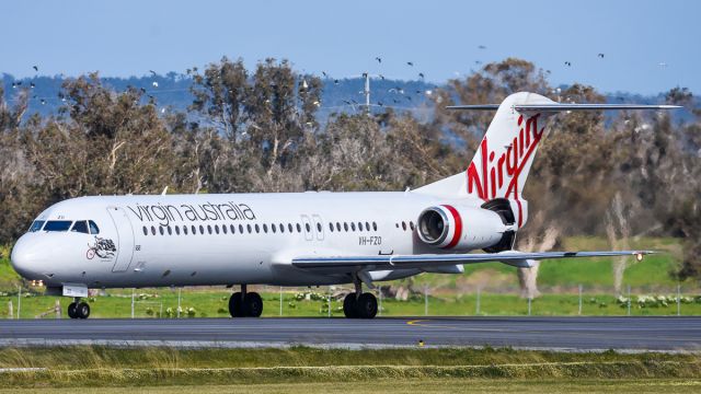 Fokker 100 (VH-FZO)