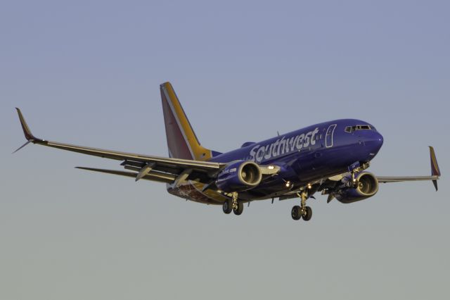 Boeing 737-700 (N268WN)