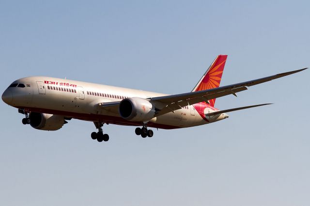 Boeing 787-8 (VT-ANI) - EDDF