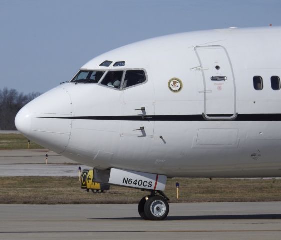 BOEING 737-400 (N640CS)