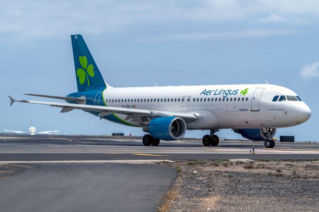 Airbus A320 (EI-EDS)