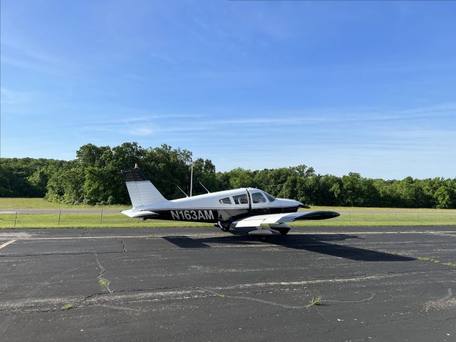 Piper Cherokee (N173AM)