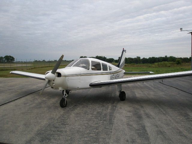 Piper Cherokee (N6148H)