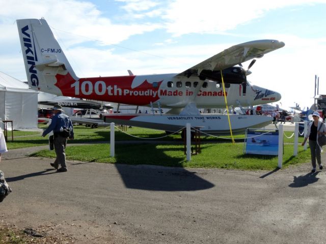 De Havilland Canada Twin Otter (C-FMJO)