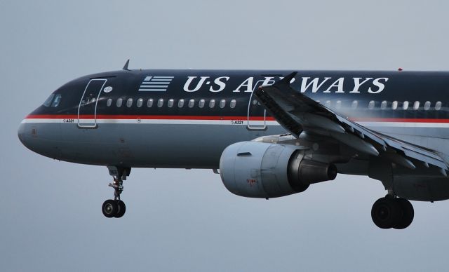 Airbus A321 (N163US) - Arriving runway 18L - 10/23/09