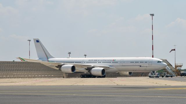 Airbus A340-500 (I-TALY) - Repubblica Italiana (Aeronautica Militare) Airbus A340-541 I-TALY in Roma Fiumicino 