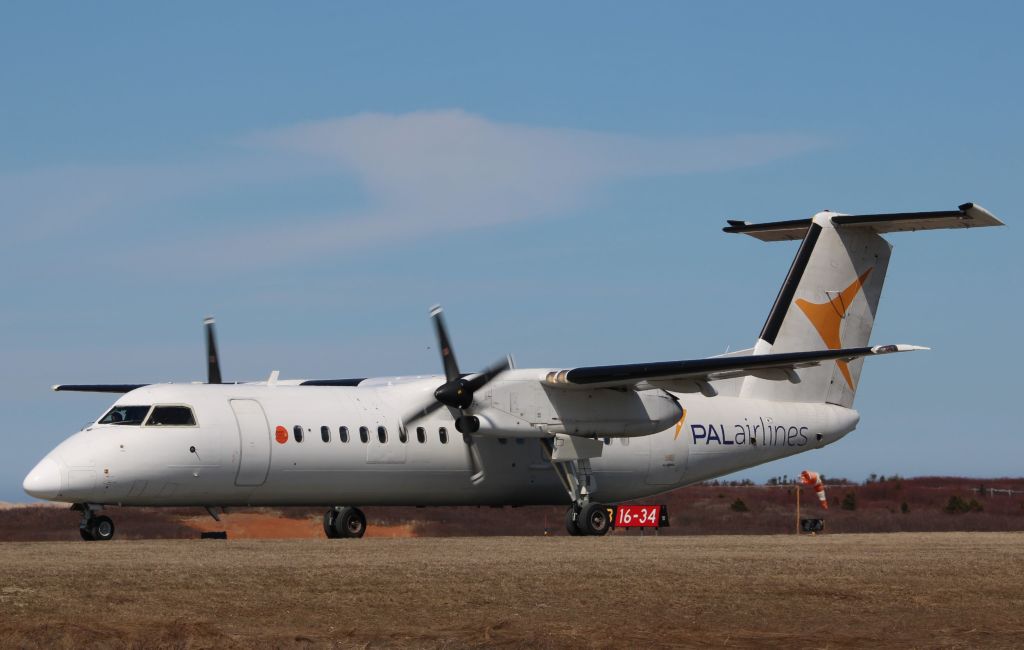 de Havilland Dash 8-300 (C-GPAR)