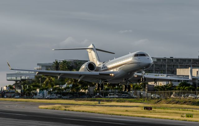 Bombardier Global Express (N147QS)