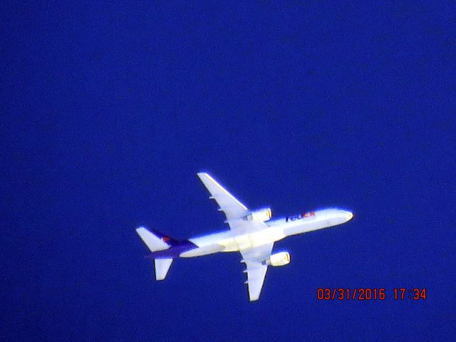 Boeing 757-200 (N993FD)
