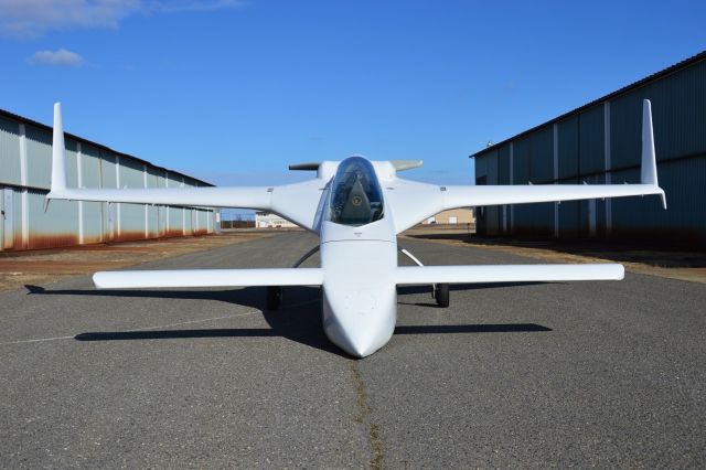 RUTAN VariEze (N3555) - RutanAircraft Factory VariEze