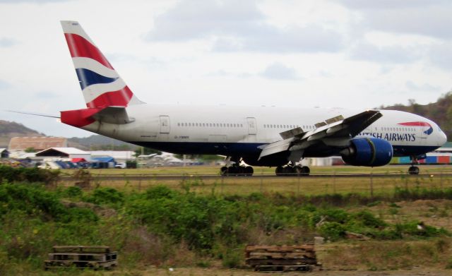 Boeing 777-200 (G-YMMR)