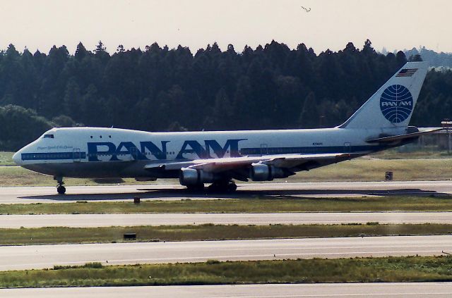 BOEING 747-100 (N735PA) - This is the picture taken before about 30 years, but a photo date isnt recording a photo date then, and is unclear.br /PA Boeing 747-121 br /N735PA  19642/10br /"Clipper Spark of the Ocean"  