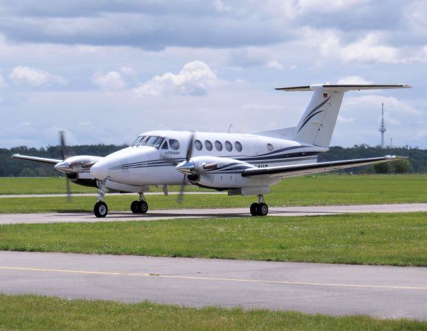 Beechcraft Super King Air 200 (D-IMVC)