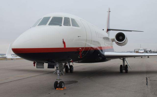 Dassault Falcon 2000 (N376SC) - A Dassault Falcon 2000EX under overcast skies on the ramp at Pryor Field Regional Airport, Decatur, AL - December 20, 2016.