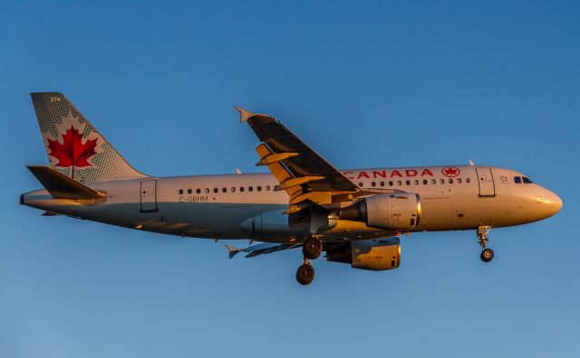 Airbus A319 (C-GBHM)