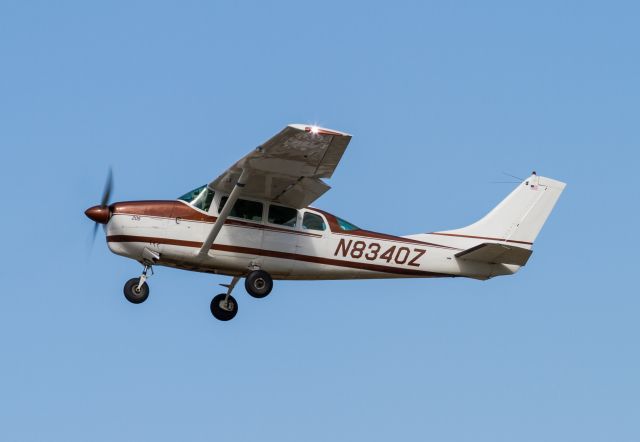 Cessna 206 Stationair (N834OZ)