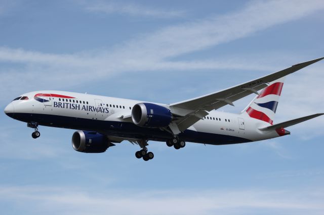 Boeing 787-8 (G-ZBJA) - 30th June 2013. 2nd delivery of British Airways 787 Dreamliner, landing at London Heathrow.