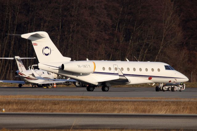 IAI Gulfstream G280 (M-INTY)