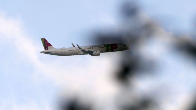 Airbus A321neo (CS-TXB)