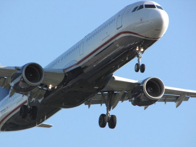 Airbus A321 (N171US) - JUNE 2013, APPROACH 36R