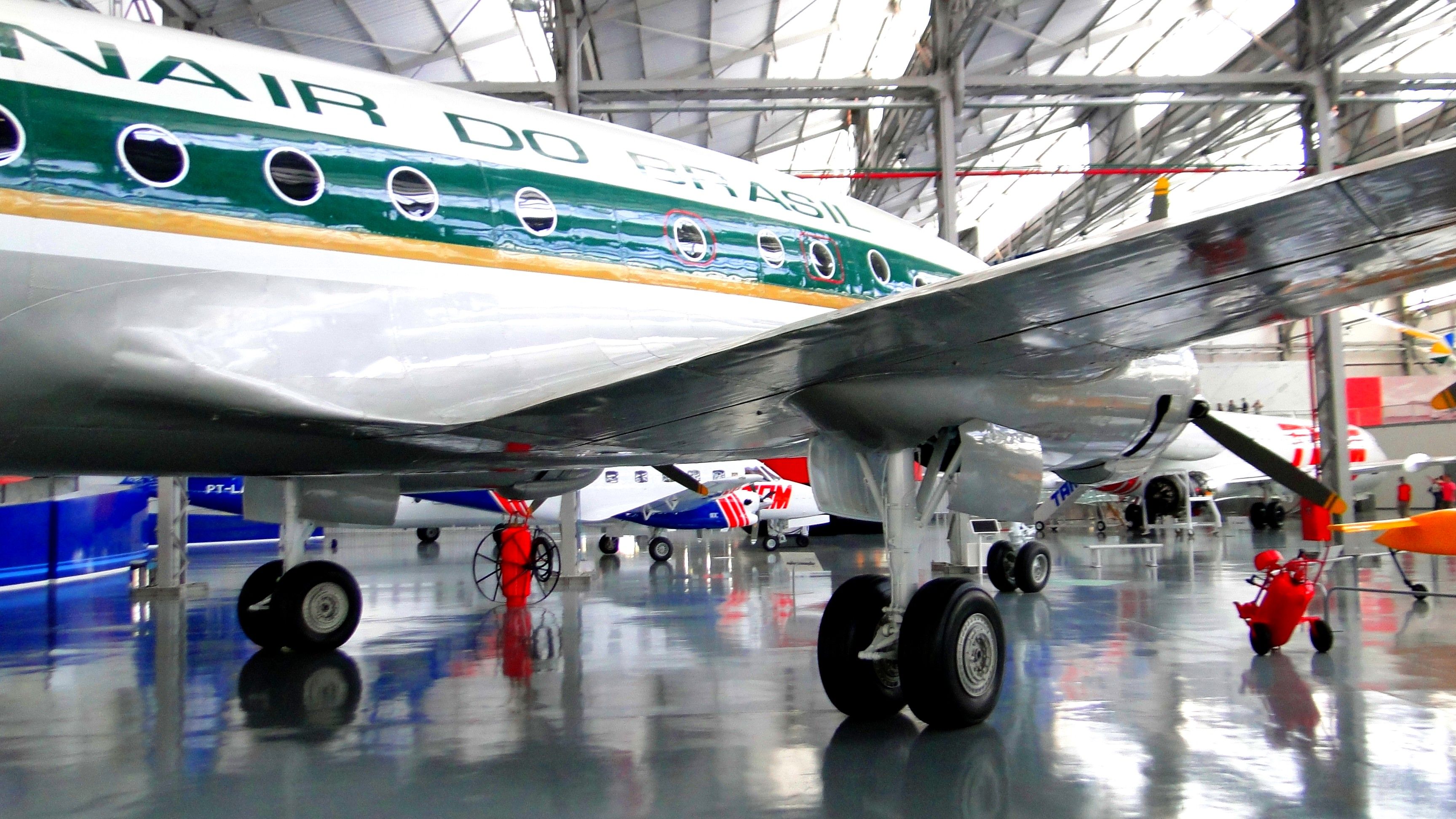 Lockheed EC-121 Constellation (PP-POD) - Lockheed L-049 Constellation in São Carlos-SP, Brazil.