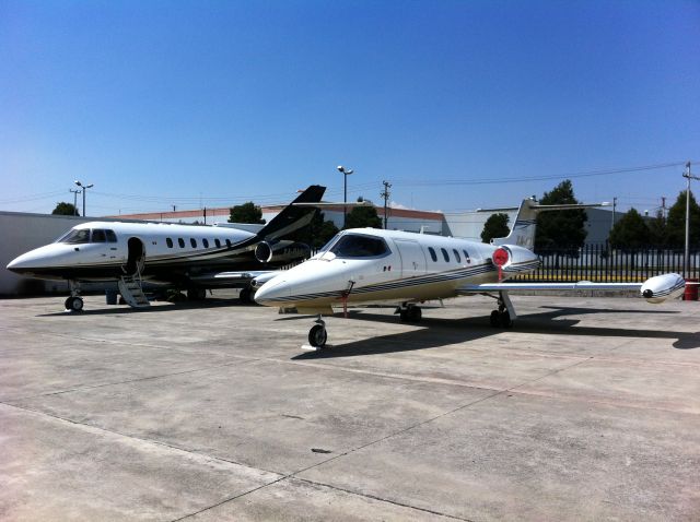Learjet 25 (XA-ASP)