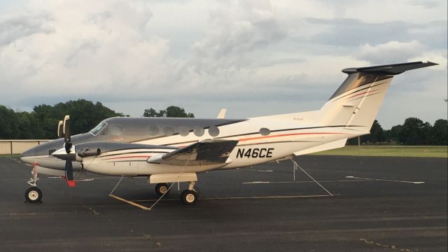 Beechcraft Super King Air 200 (N46CE)