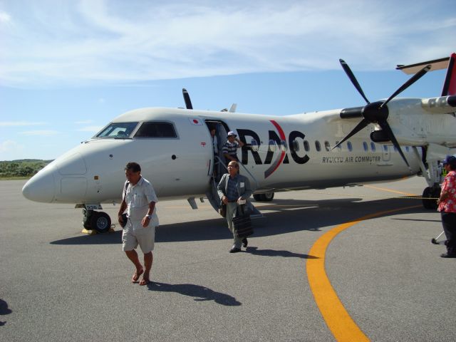 de Havilland Dash 8-300 (BON8936) - RAC889 ROAH-ROYN