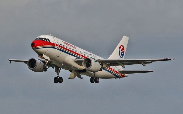 Airbus A319 (N886AP) - china eastern a319 n886ap dep shannon 26/1/15.